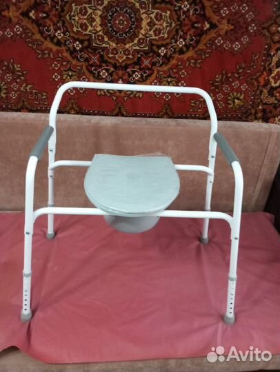 Санитарный стул туалет