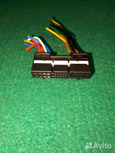 2188225 разъём электропроводки Ford