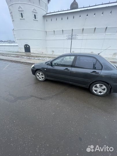 Mitsubishi Lancer 1.3 МТ, 2003, 310 000 км