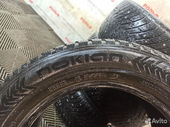 Nokian Tyres Hakkapeliitta 8 225/55 R16 99T