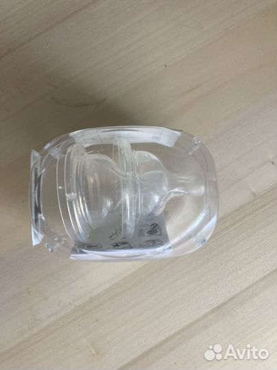 Пустышки Avent 2 штуки новые номер 1,2