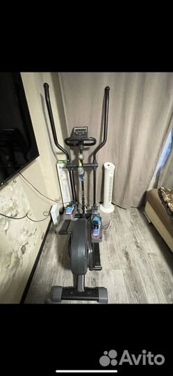 Эллиптический тренажер torneo