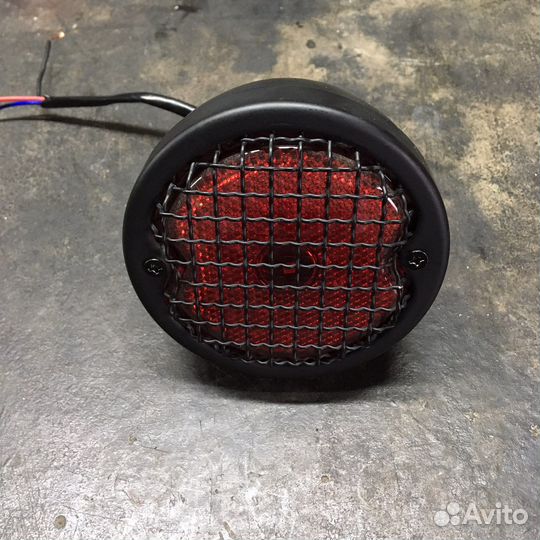 Задний фонарь с подсветкой номера