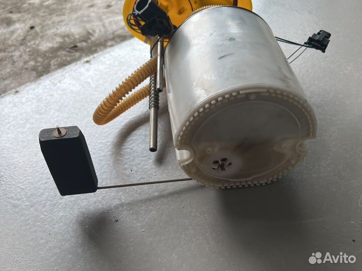 Модуль топливного насоса Audi A6C6 2.8