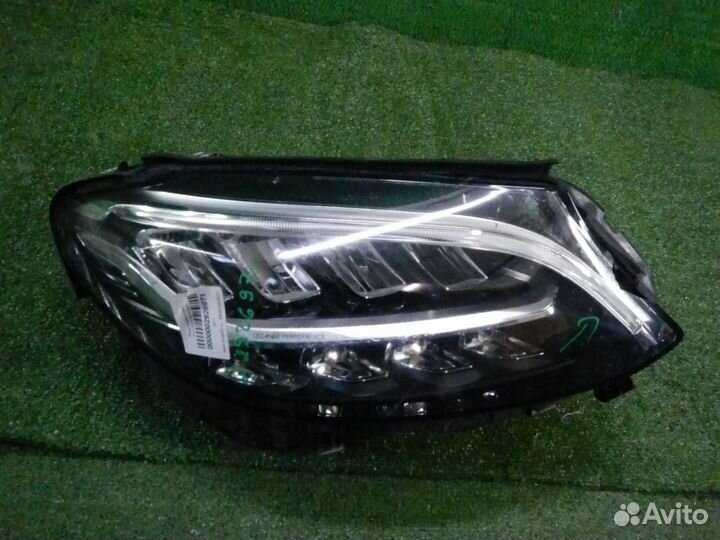 Фара правая Mercedes-Benz C-Class