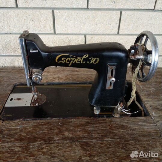 Швейная машинка Csepel 30