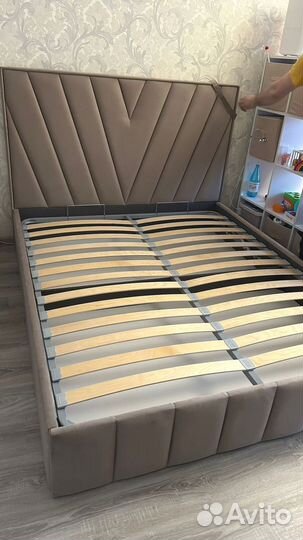 Кровать 180х200