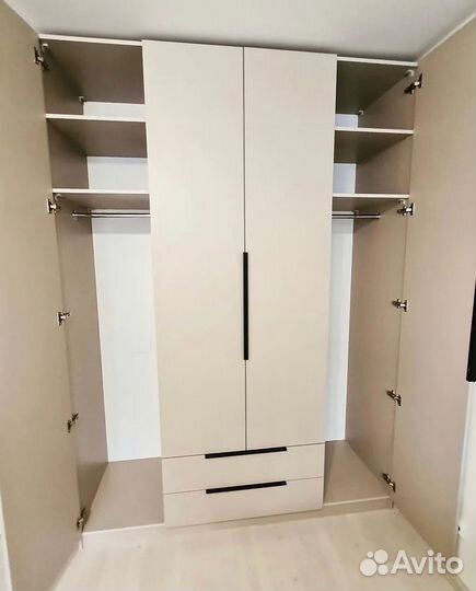 Шкаф по индивидуальным проектам в спальню