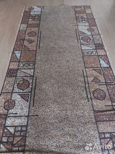 Дорожка в коридор