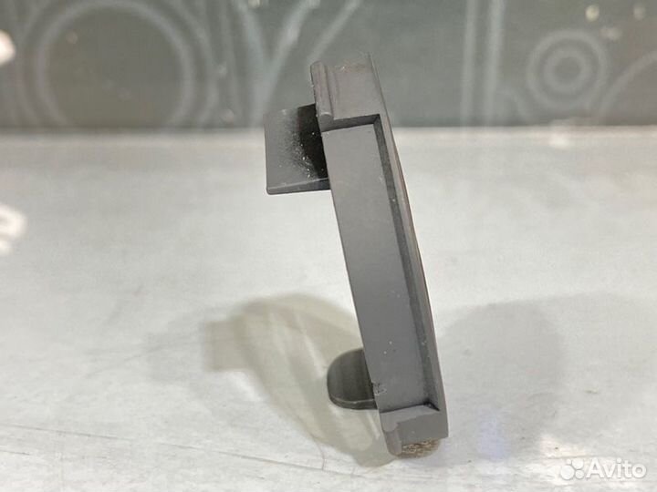 Решетка вентиляции правая Volkswagen Passat B5 AMX