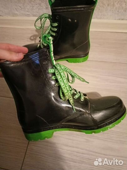 Резиновые сапоги