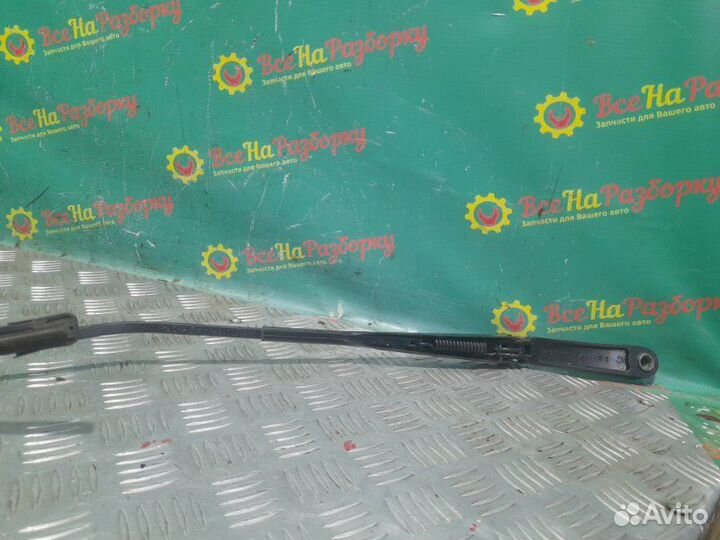 Поводок дворников Renault Fluence седан 1.6 2010
