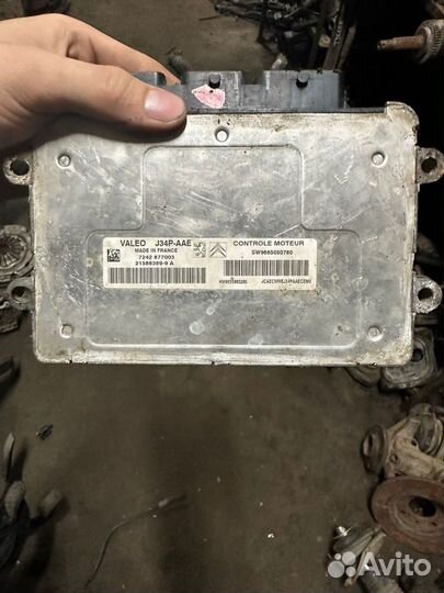 Эбу двигателя Peugeot 206 1.4