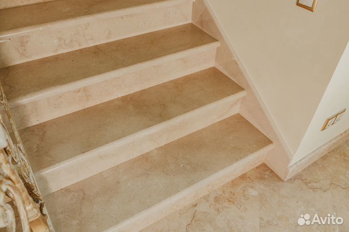 Ступени из мрамора