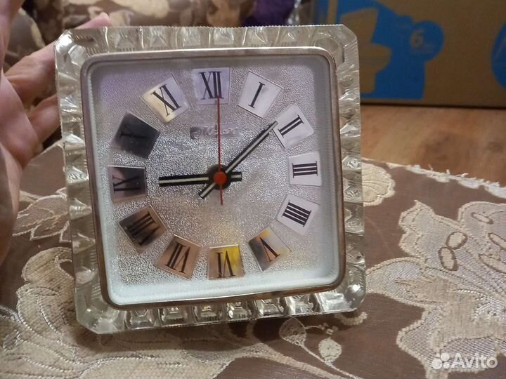 Часы Маяк в хрустальном корпусе СССР