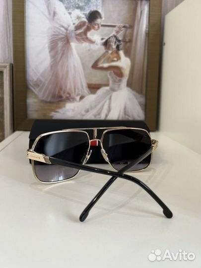 Солнцезащитные очки carrera