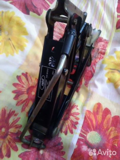 Домкрат рычажно винтовой Слафт Россия