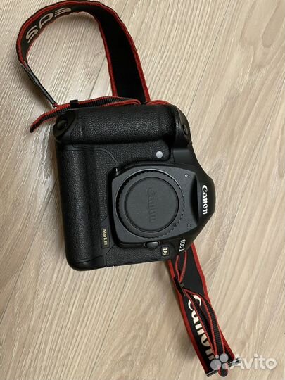 Зеркальный фотоаппарат Canon 1Ds Mark III