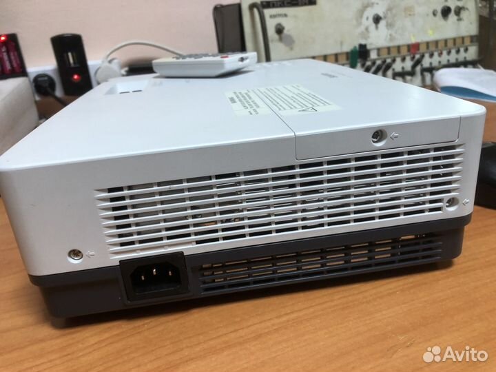 Проектор Sanyo