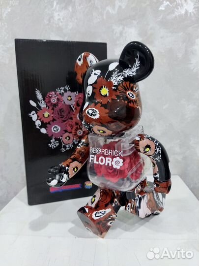 Фигурка bearbrick Flora