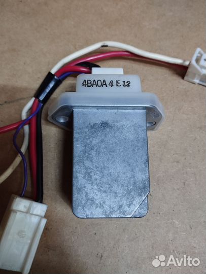 Резистор печки Nissan Pathfinder R52