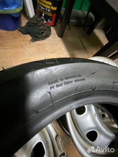 Новая передняя покрышка Dunlop 120/80 R14