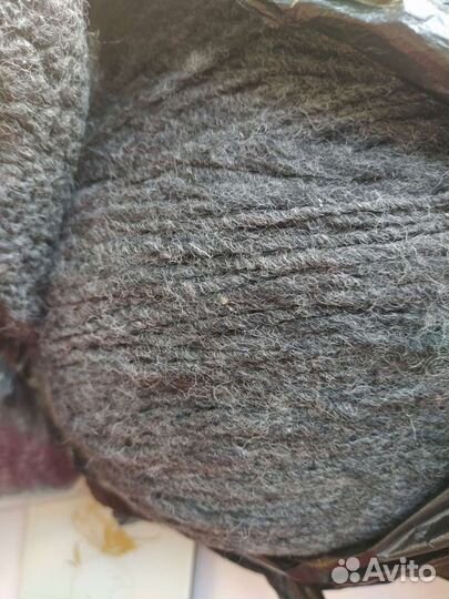 Пряжа с шерстью разная. Италия