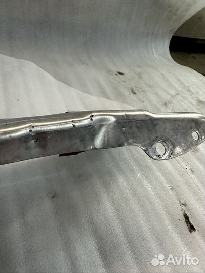 Mercedes c205 Верхняя Панель Радиаторов Оригинал