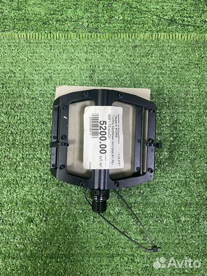 Педали на велосипед