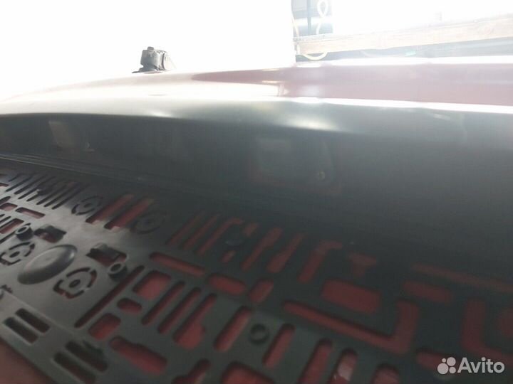 Крышка багажника Mazda 323 (BA), 1996