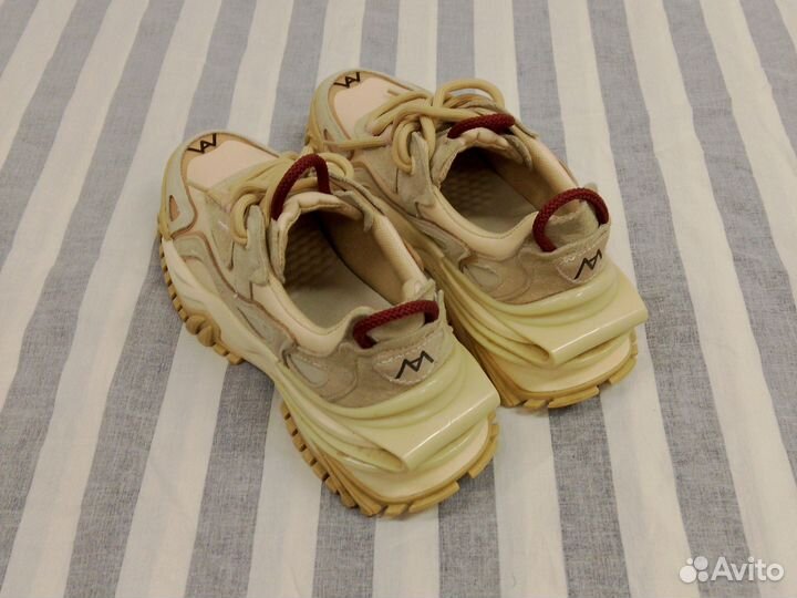 Кроссовки 36 размера на девочку