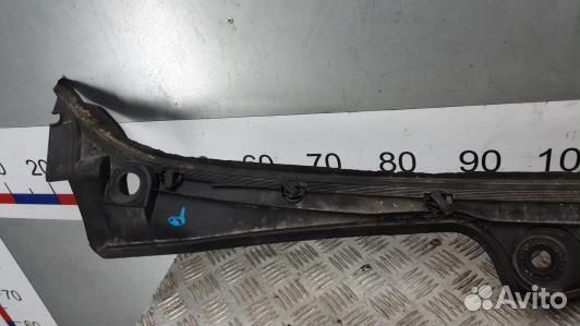 Накладка декоративная (жабо, дождевик) BMW 5 E60/E