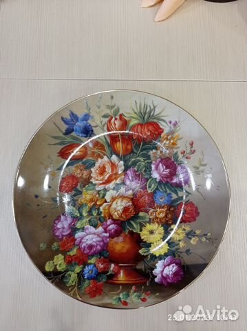 Тарелка декоративная фарфор
