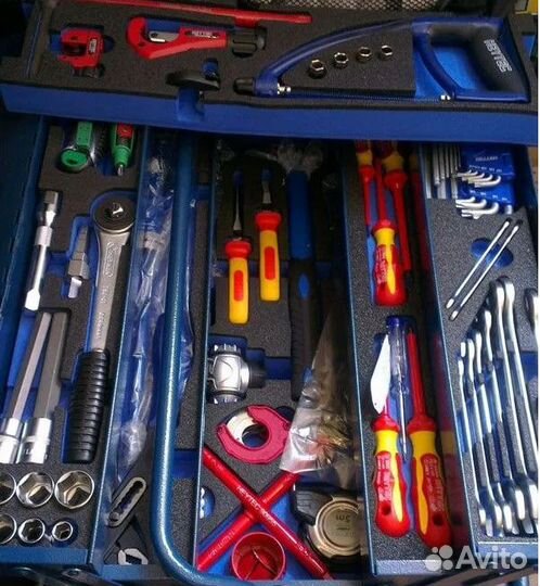 Сантехник с опытом более 10 лет