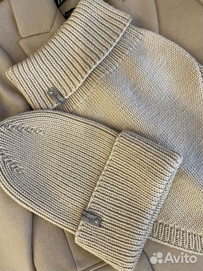 Шапка женская/подростковая ручная работа