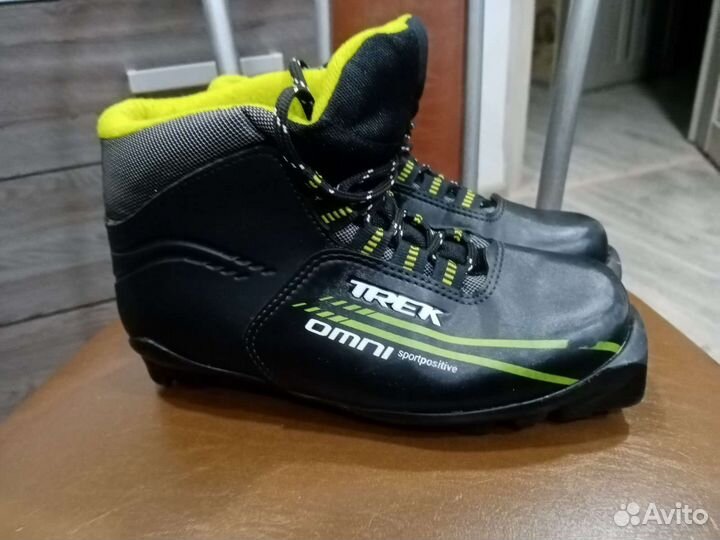 Лыжные ботинки