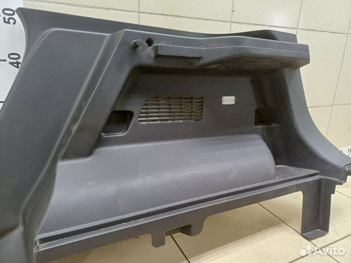 Обшивка/пластик багажника BMW X3