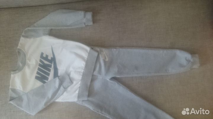 Спортивный костюм