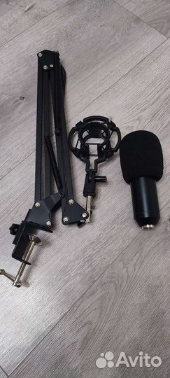 Микрофон BM 800, фантомное питание, штатив