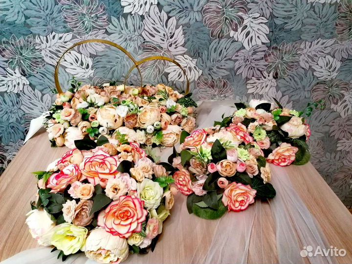 Свадебные украшения на машину