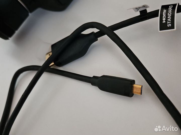 Зеркальный фотоаппарат Canon 650d