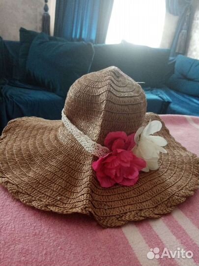 Шляпа пляжная, купальник