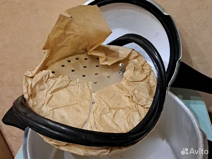 Сковороды, кастрюля