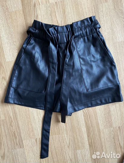 Шорты женские