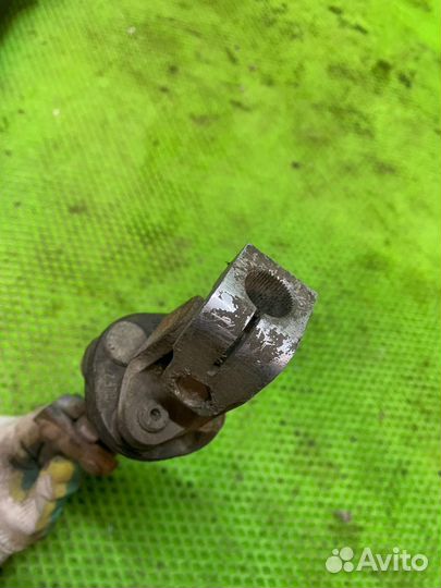 Рулевой карданчик рейндж ровер 2 p38