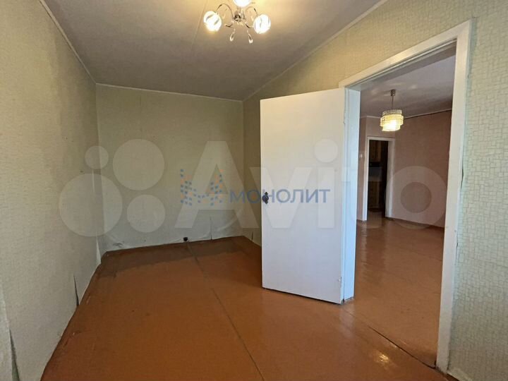 2-к. квартира, 43 м², 2/5 эт.