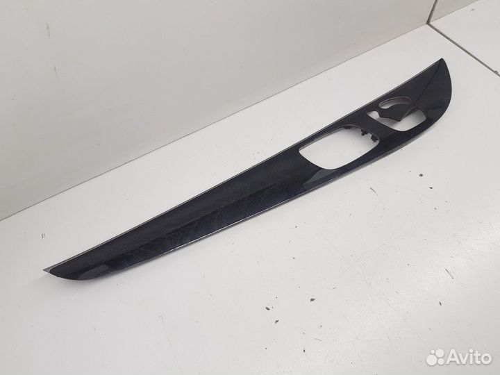 Накладка обшивки двери передняя левая