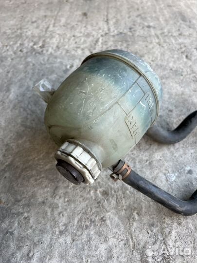 Расширительный бачок Renault Megane 1