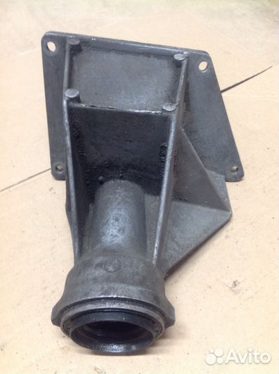 Кронштейн промежуточного вала BMW X5 E53. 3153-750