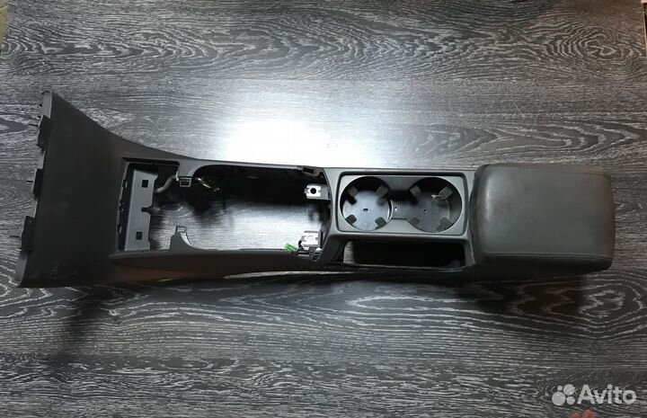 Тоннель подлокотник подстаканник volvo